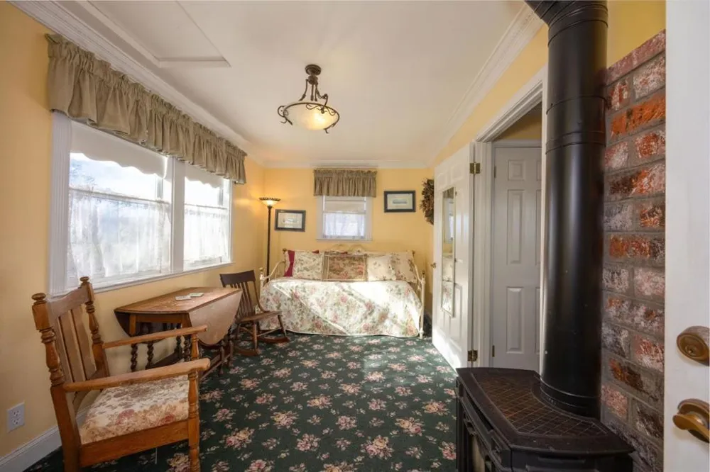 393 Stage Road Pescadero, CA 94060
