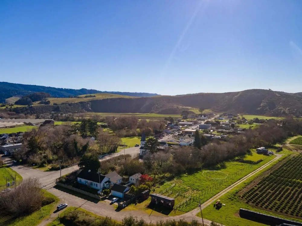 393 Stage Road Pescadero, CA 94060