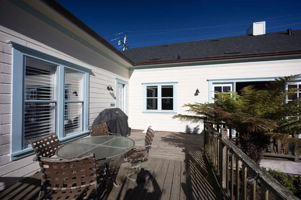 393 Stage Road Pescadero, CA 94060