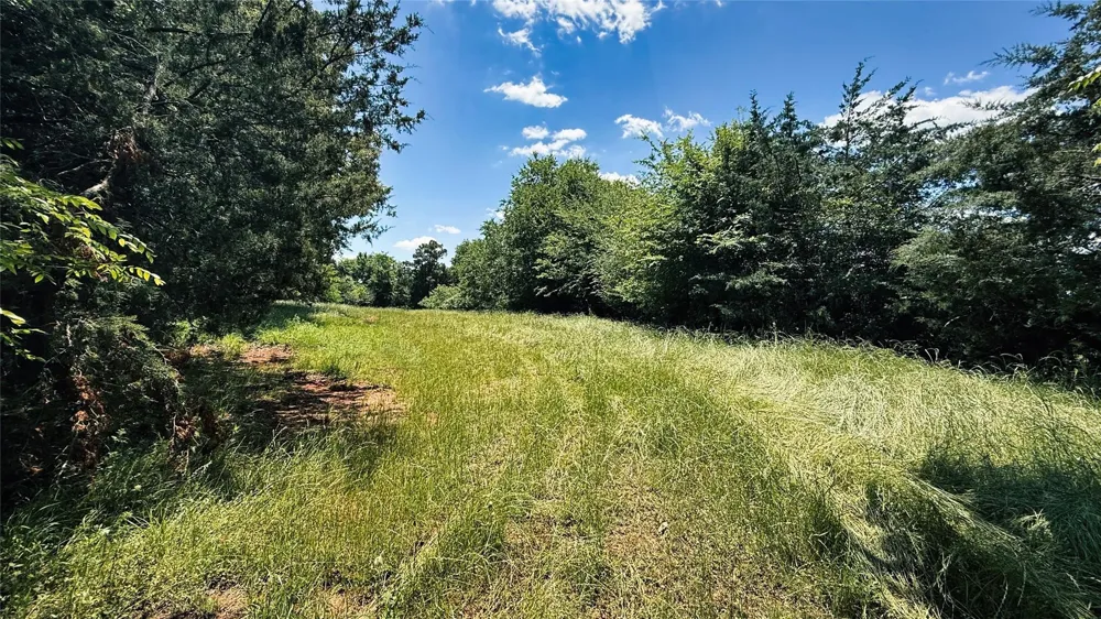4 County Road 477 Henderson, TX 75654