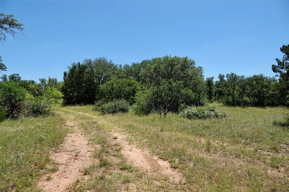 219 CR 550 Mullin, TX 76864