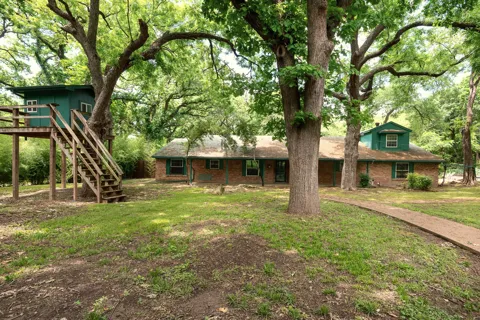 5731 Mona Lane