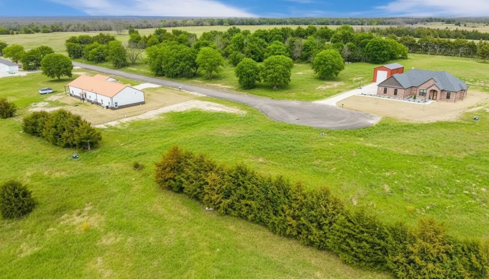 2810 Maple Road Celeste, TX 75423