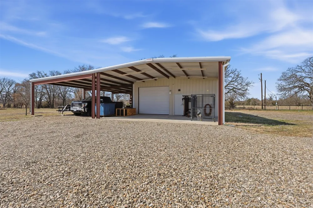 397 Rs County Road 4452 Point, TX 75472