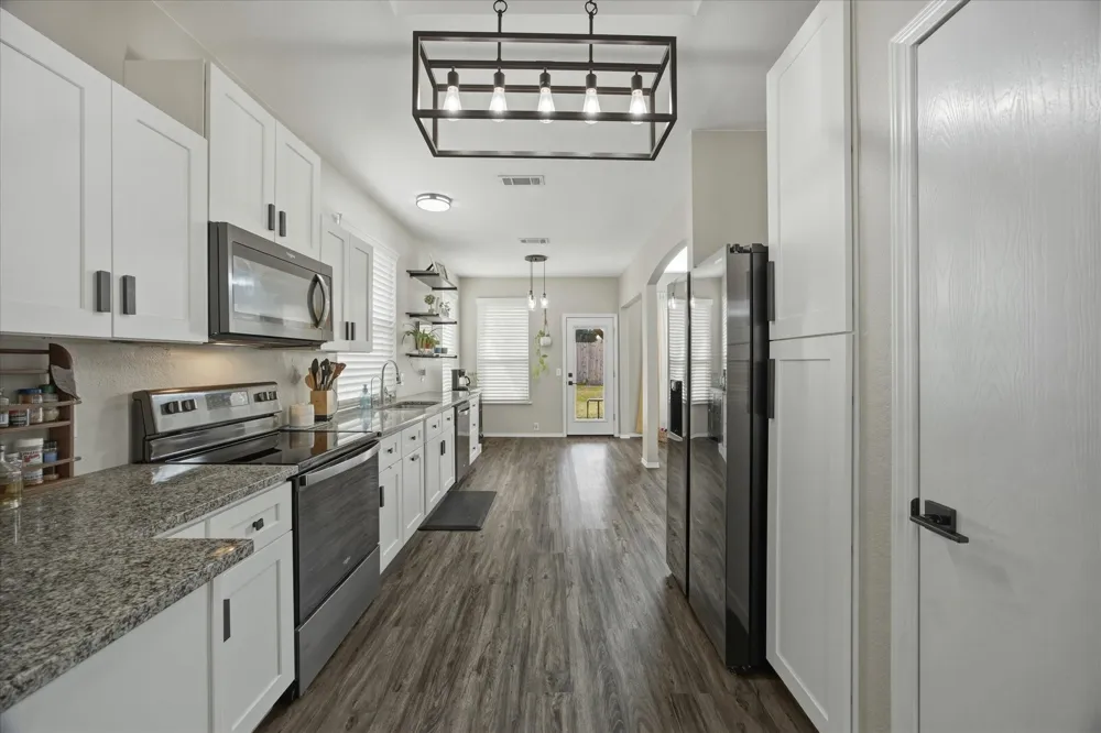 322 Sweet Leaf Lane Lake Dallas, TX 75065