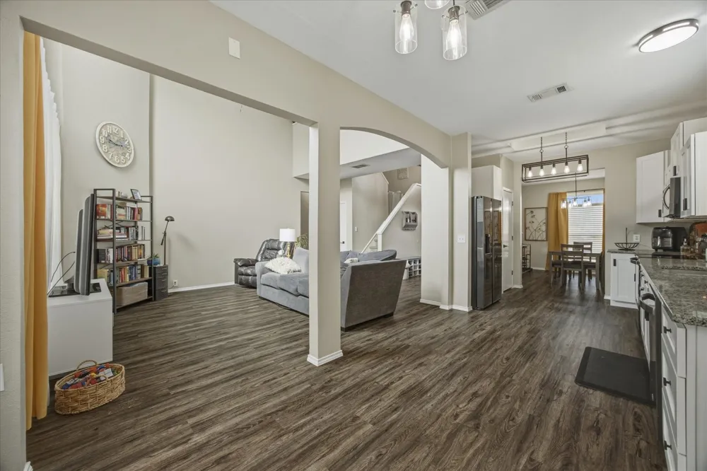 322 Sweet Leaf Lane Lake Dallas, TX 75065