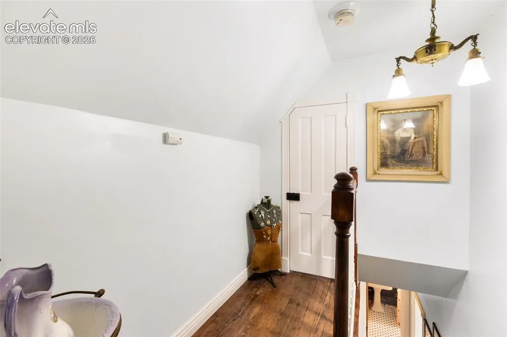 211 Spicer Avenue Victor, CO 80860
