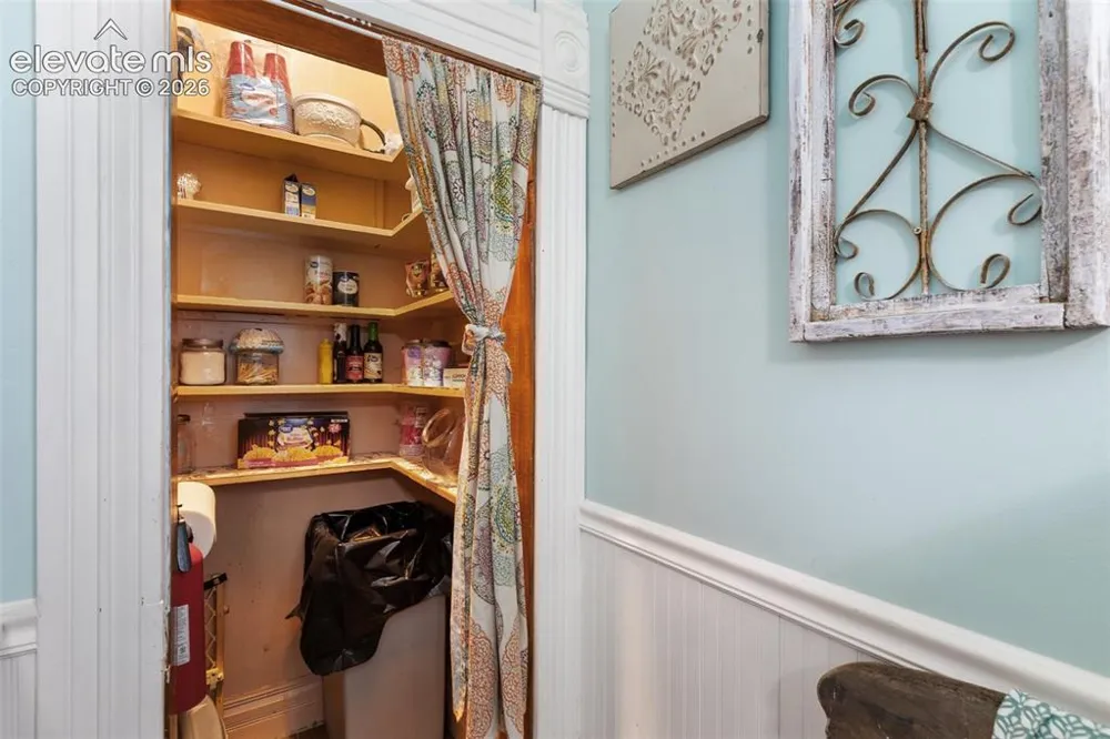 211 Spicer Avenue Victor, CO 80860