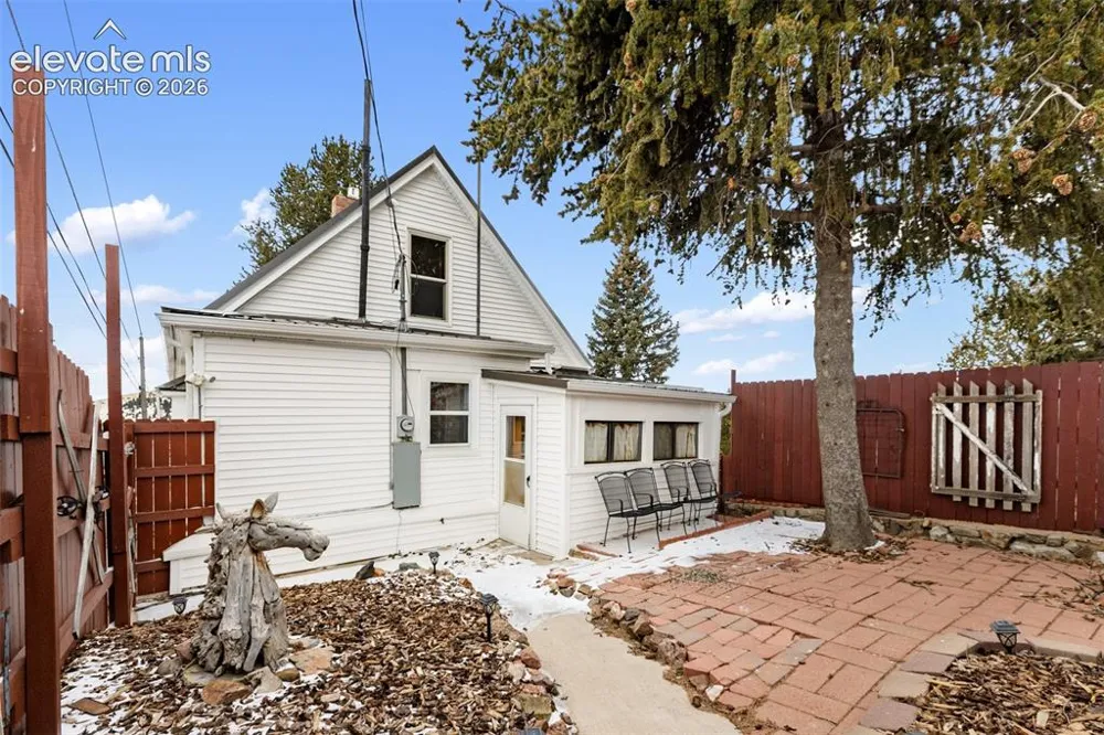 211 Spicer Avenue Victor, CO 80860