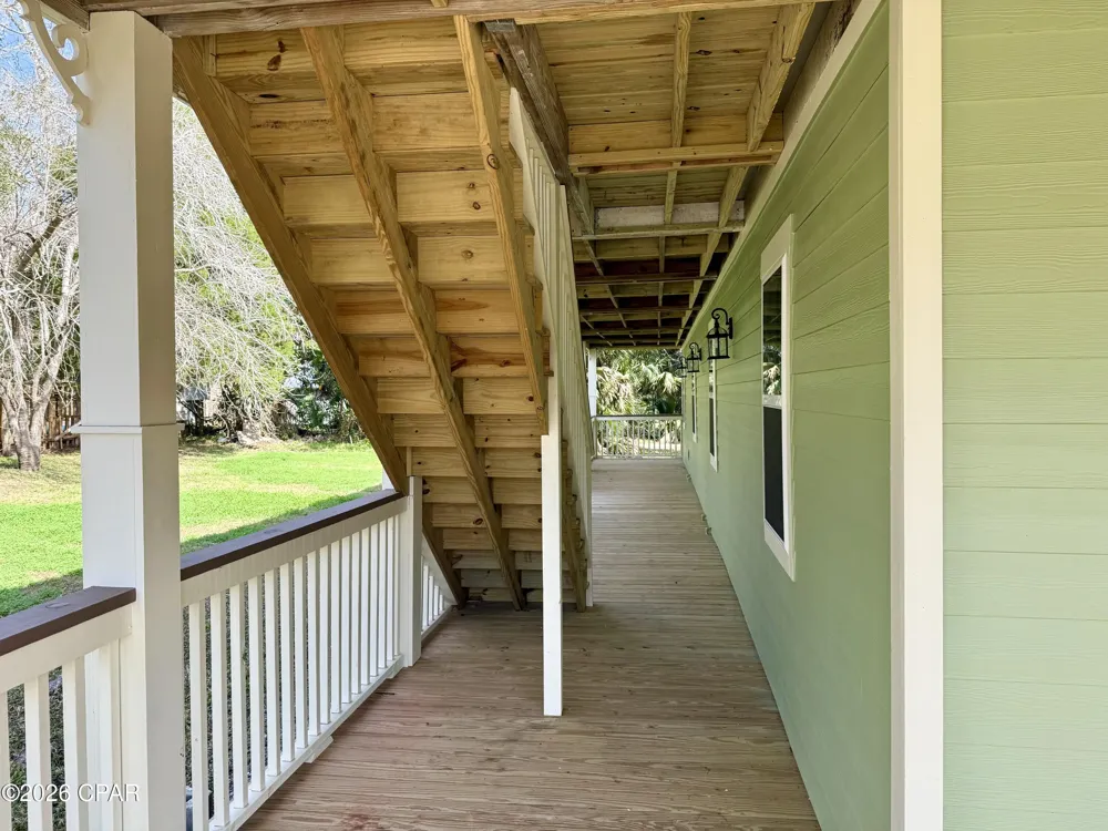 145 6th Street Apalachicola, FL 32320