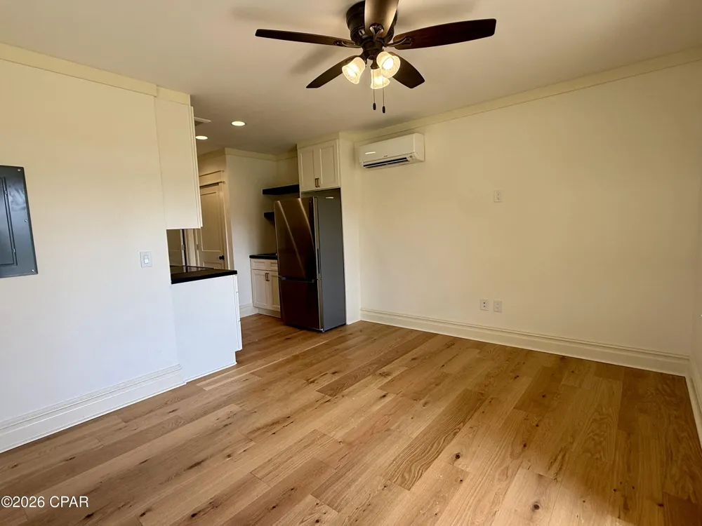 145 6th Street Apalachicola, FL 32320