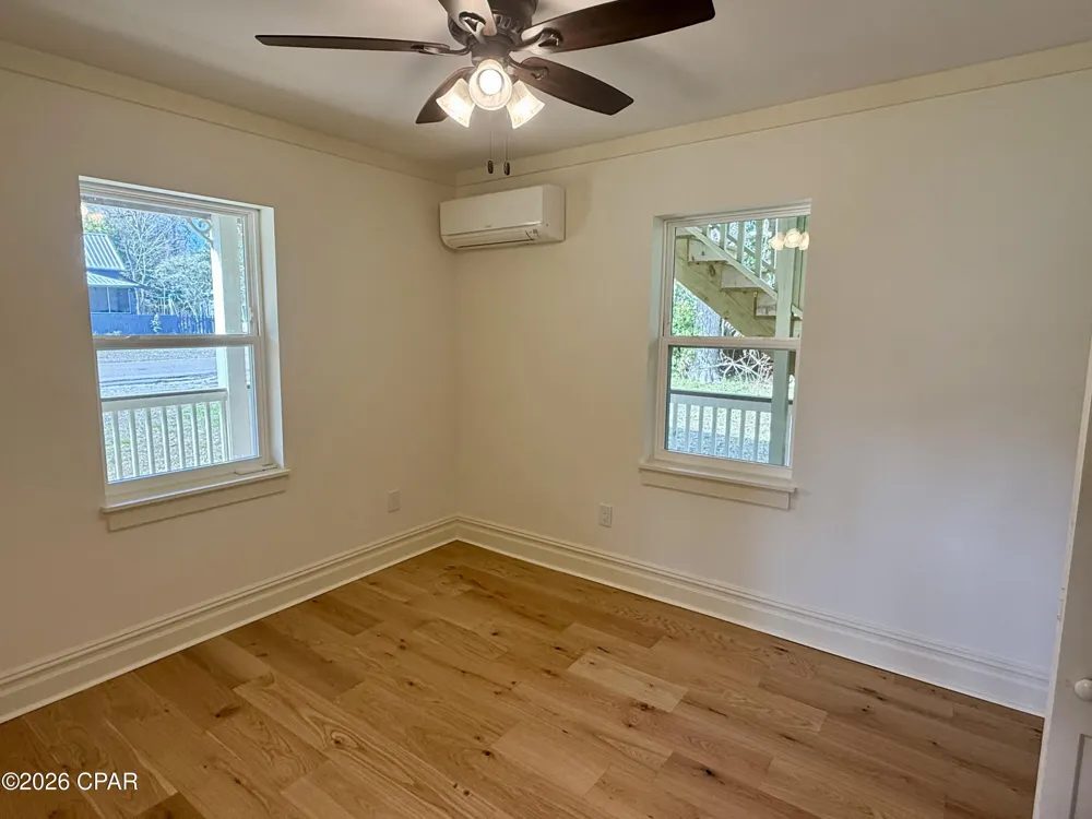 145 6th Street Apalachicola, FL 32320