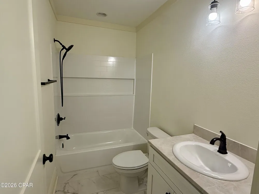 145 6th Street Apalachicola, FL 32320