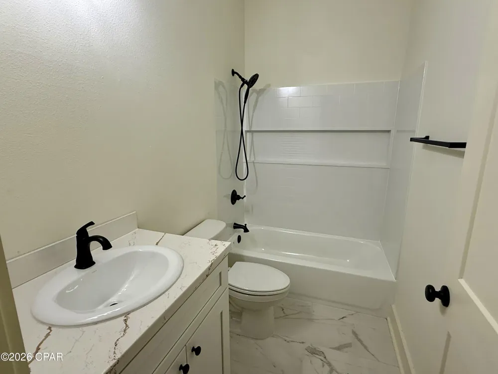 145 6th Street Apalachicola, FL 32320