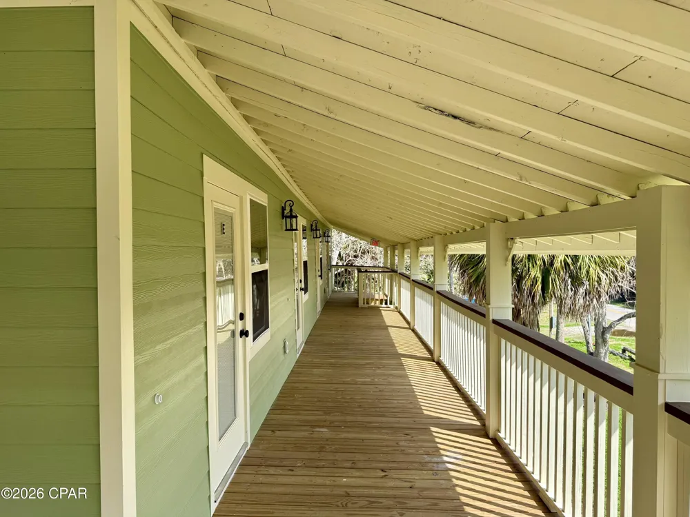 145 6th Street Apalachicola, FL 32320