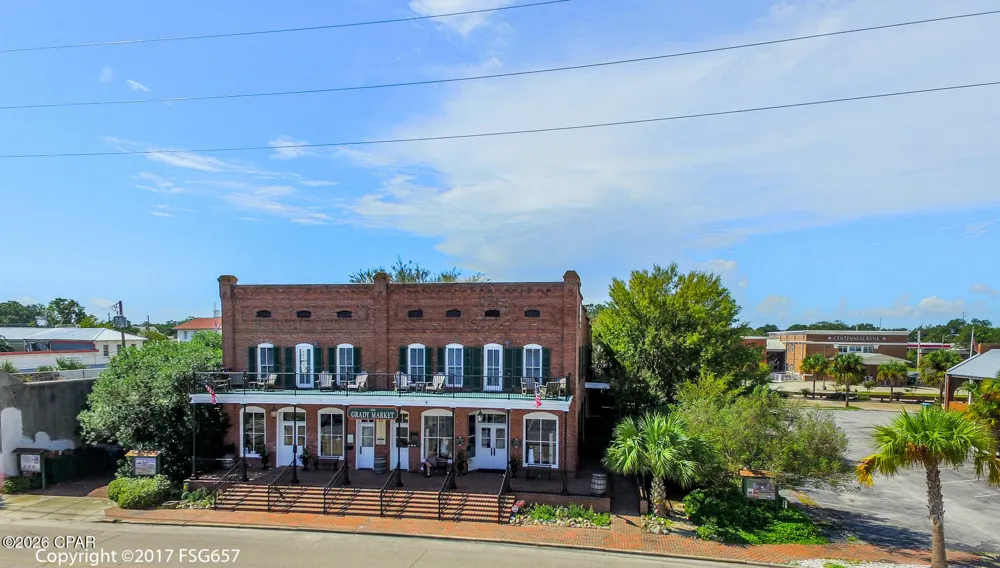 145 6th Street Apalachicola, FL 32320