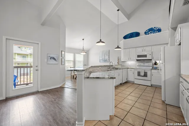 649 Anchor Port Aransas, TX 78373