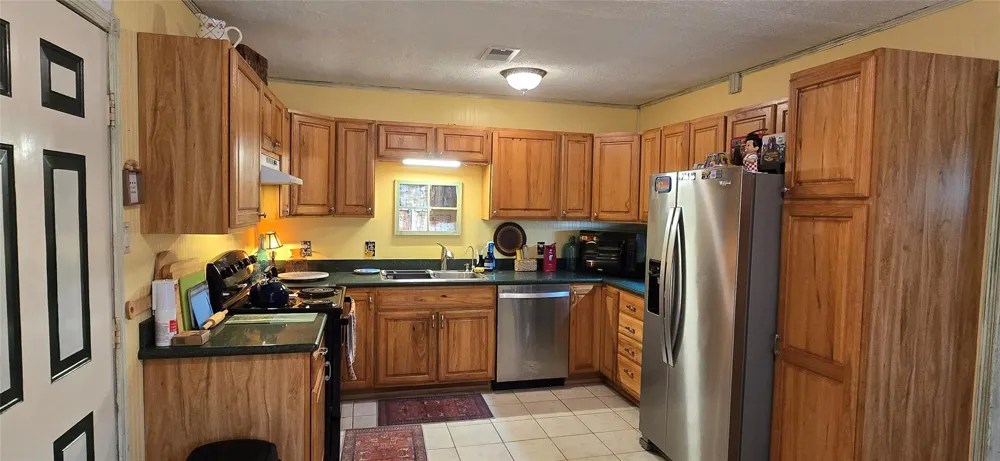17018 Water Oak Drive Channelview, TX 77530