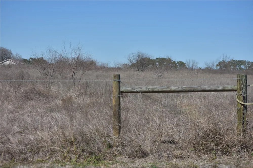 24 Jackson Road Refugio, TX 78377
