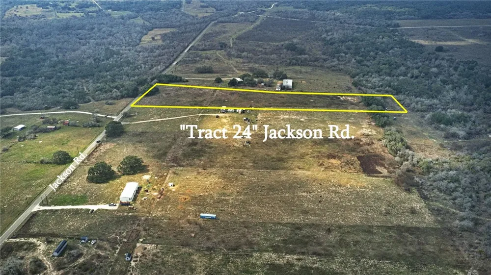 24 Jackson Road Refugio, TX 78377