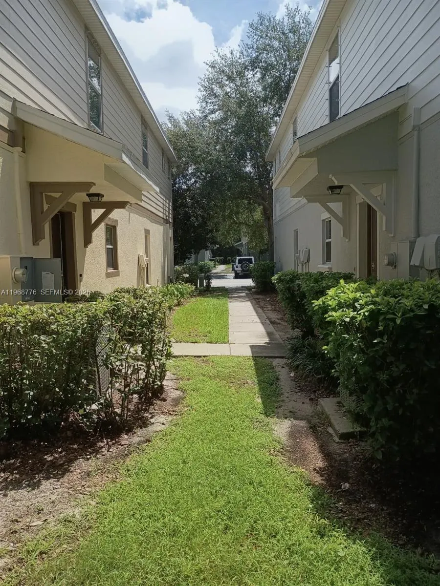 4717 Chatterton Way Riverview, FL 33578