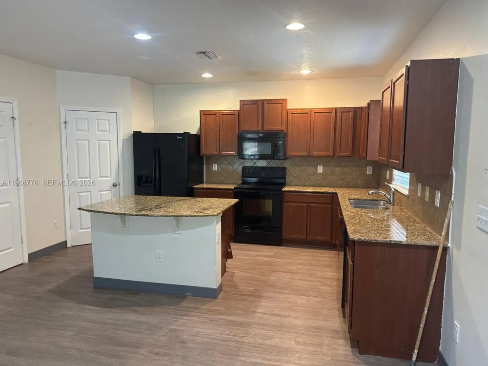 4717 Chatterton Way Riverview, FL 33578