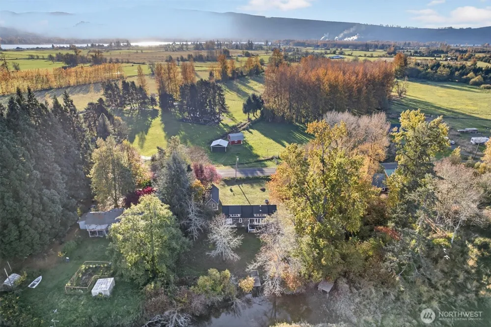 357 E Birnie Slough Road Cathlamet, WA 98612