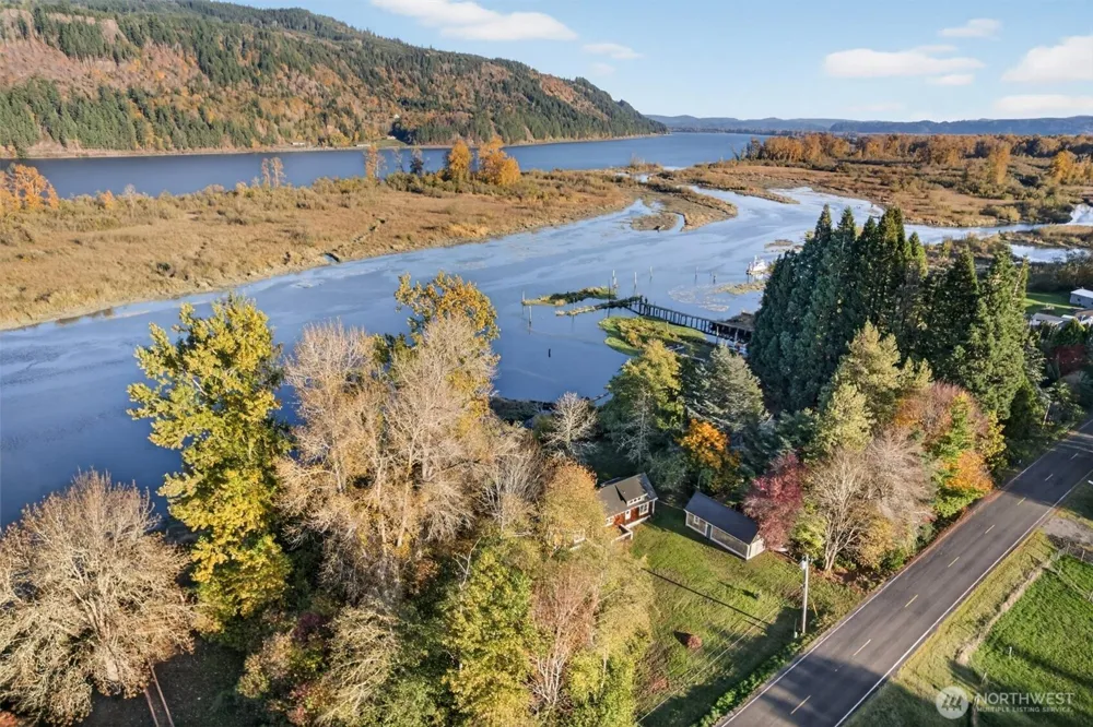 357 E Birnie Slough Road Cathlamet, WA 98612