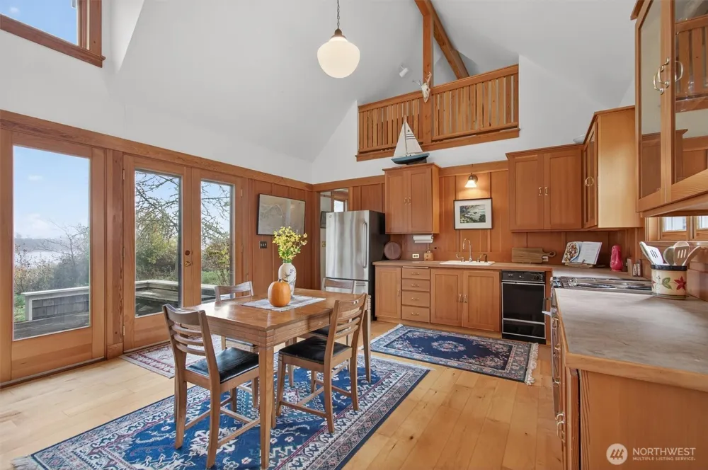 357 E Birnie Slough Road Cathlamet, WA 98612