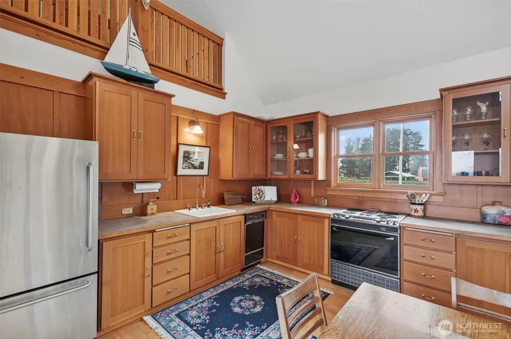 357 E Birnie Slough Road Cathlamet, WA 98612