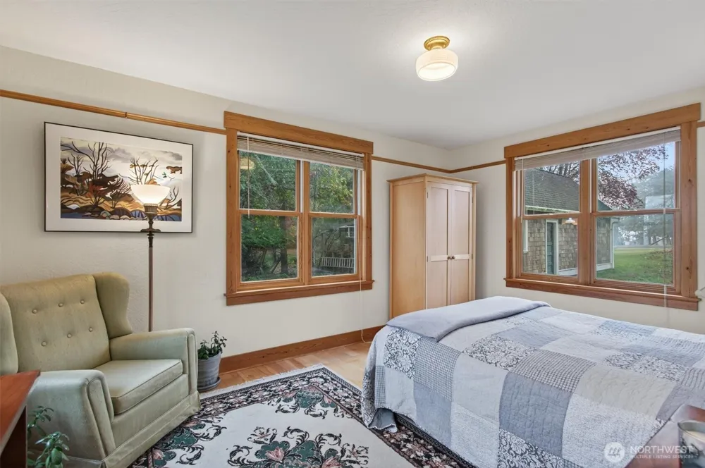357 E Birnie Slough Road Cathlamet, WA 98612