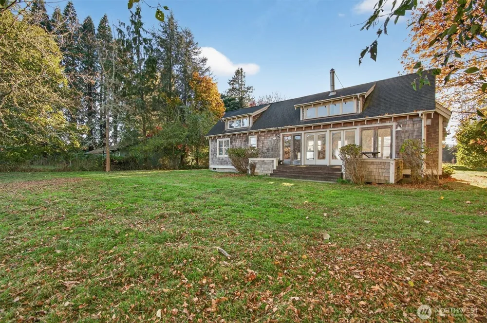 357 E Birnie Slough Road Cathlamet, WA 98612