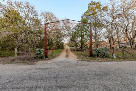 171 Split Rail Lane