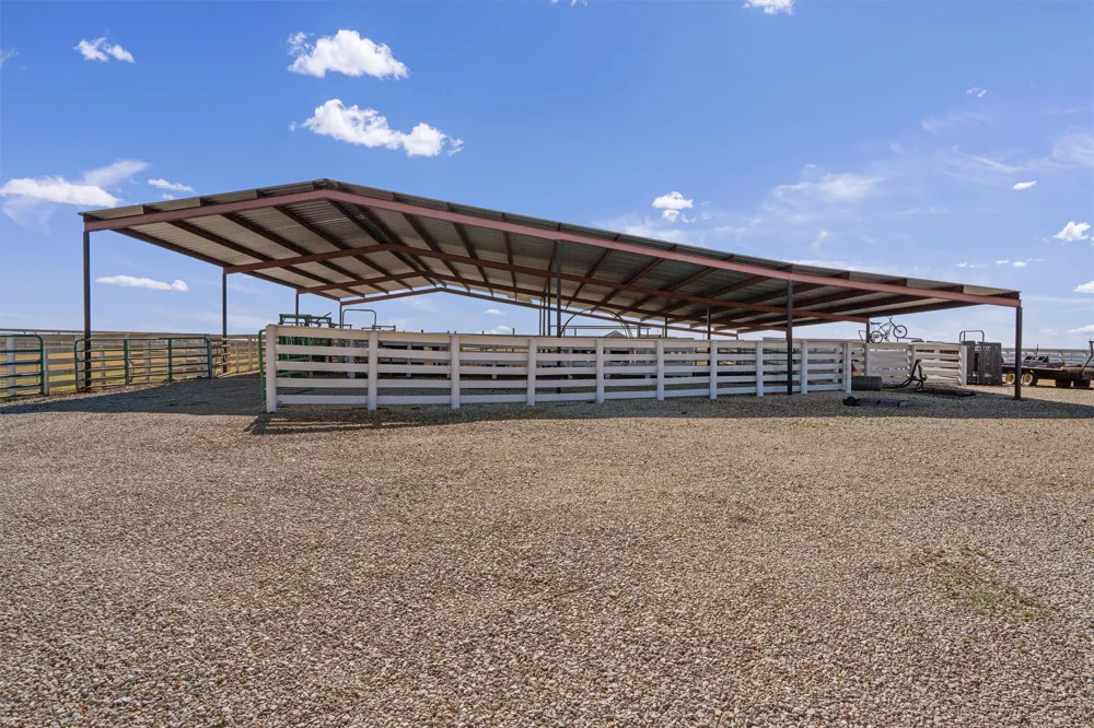 5300 County Road 424 Taylor, TX 76574