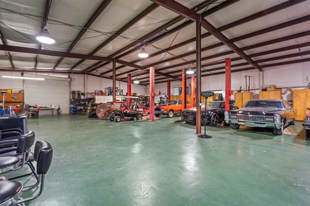 5300 County Road 424 Taylor, TX 76574