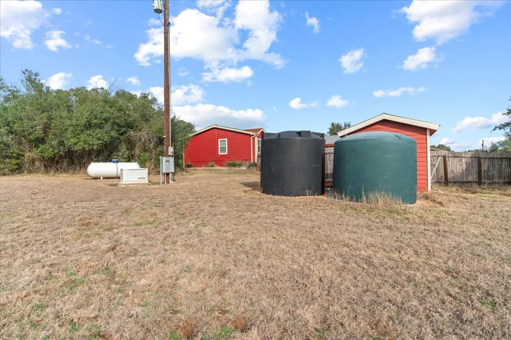 185 Trails End Road Driftwood, TX 78620