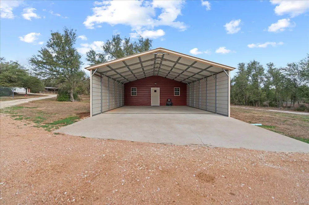 185 Trails End Road Driftwood, TX 78620