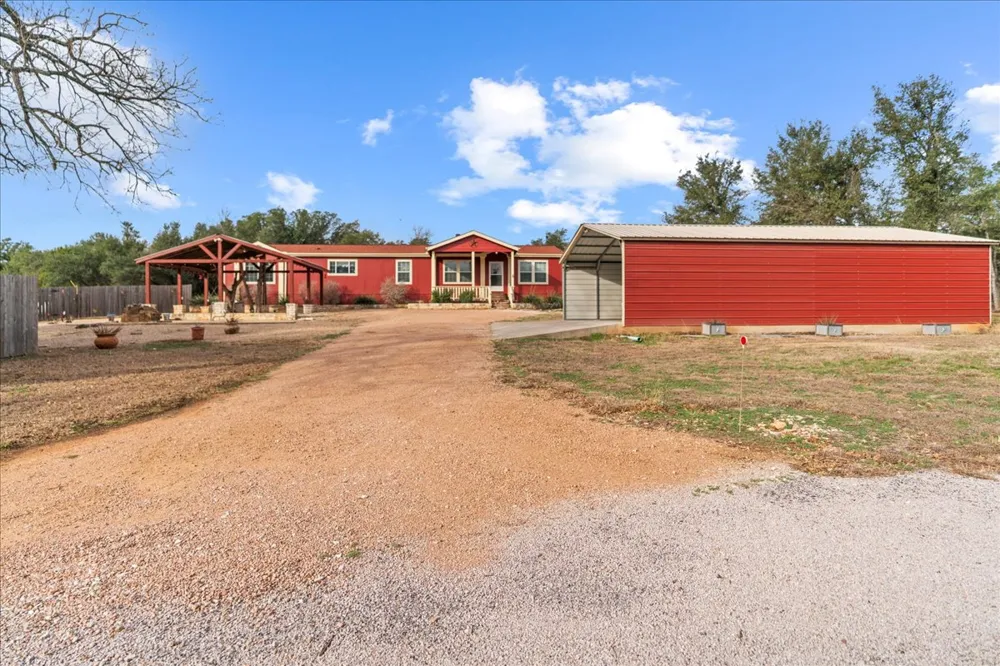 185 Trails End Road Driftwood, TX 78620
