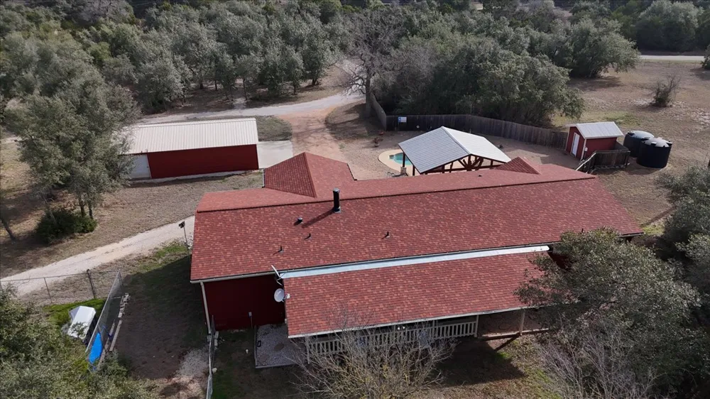 185 Trails End Road Driftwood, TX 78620
