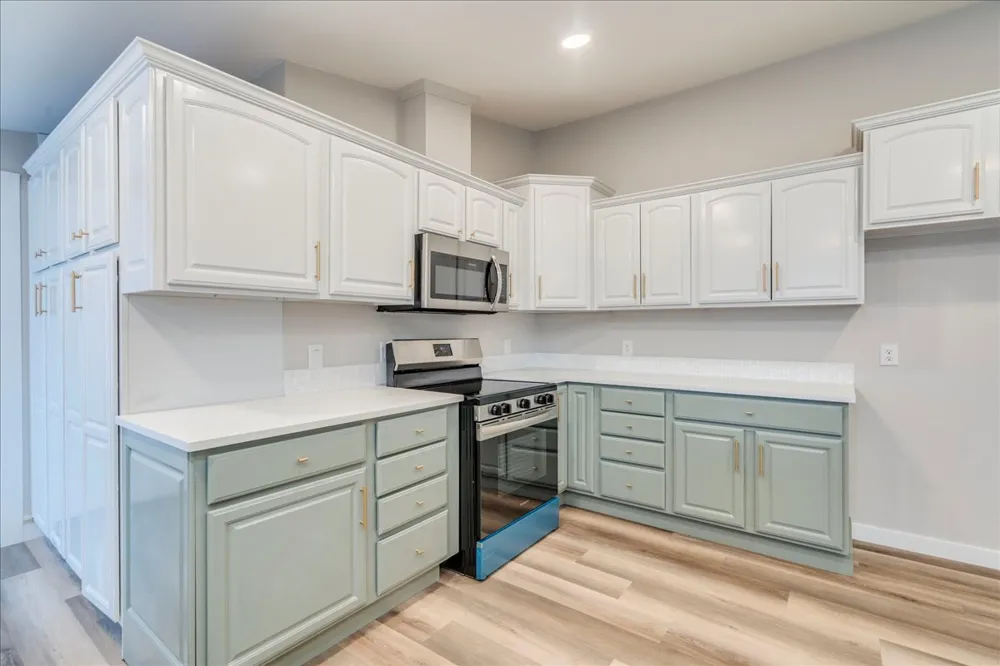158 Shady Oaks Drive Dale, TX 78616