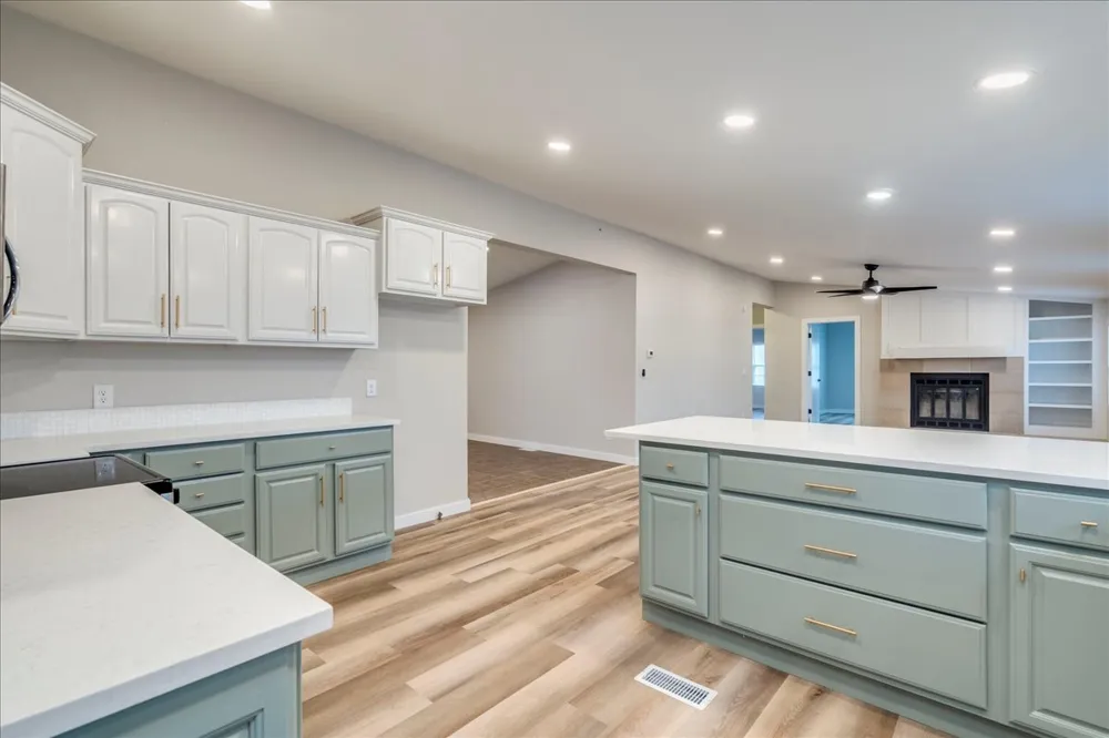 158 Shady Oaks Drive Dale, TX 78616