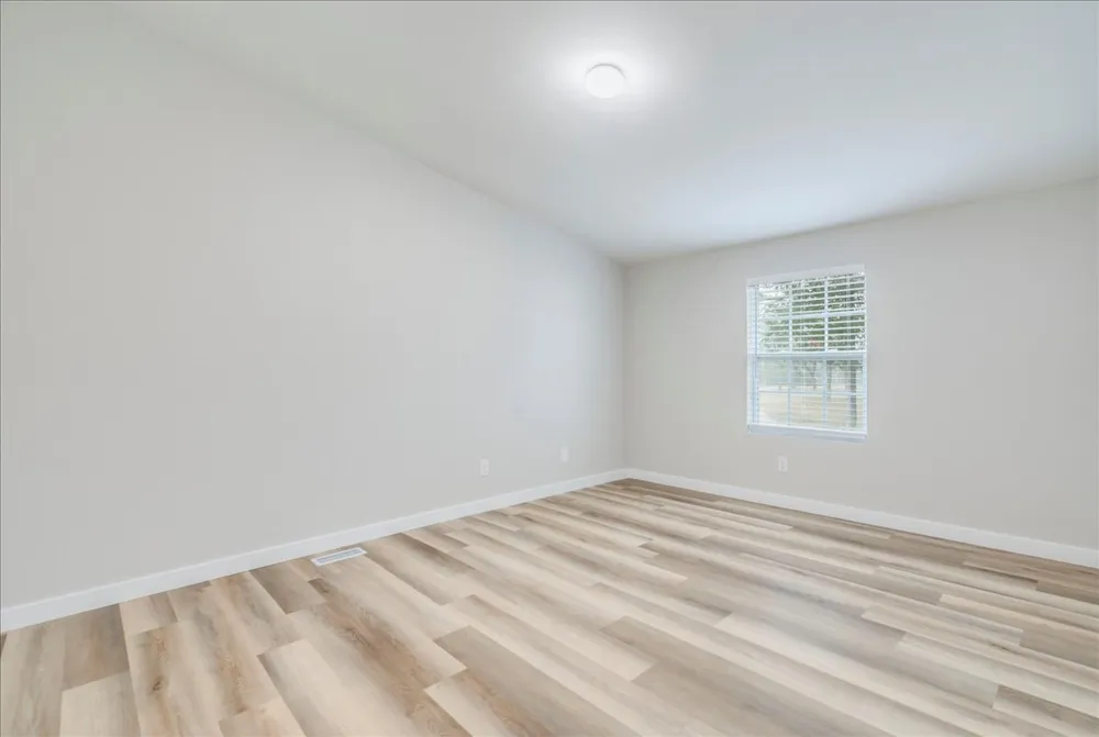 158 Shady Oaks Drive Dale, TX 78616