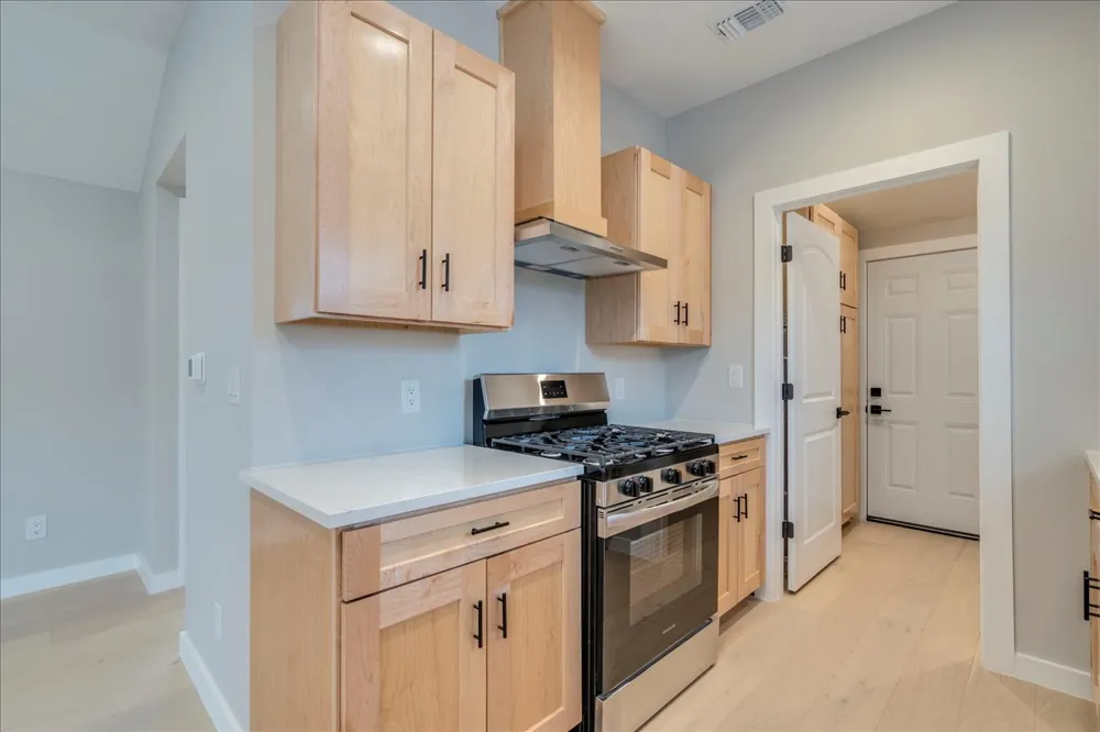 158 Shady Oaks Drive Dale, TX 78616