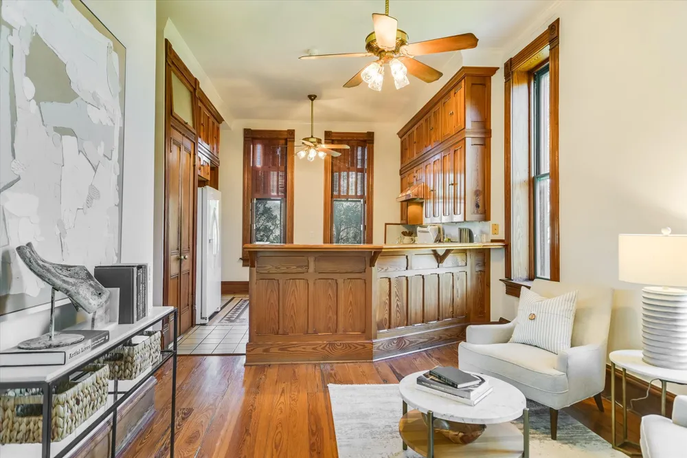 400 Academy Drive Austin, TX 78704