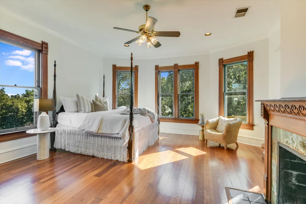 400 Academy Drive Austin, TX 78704