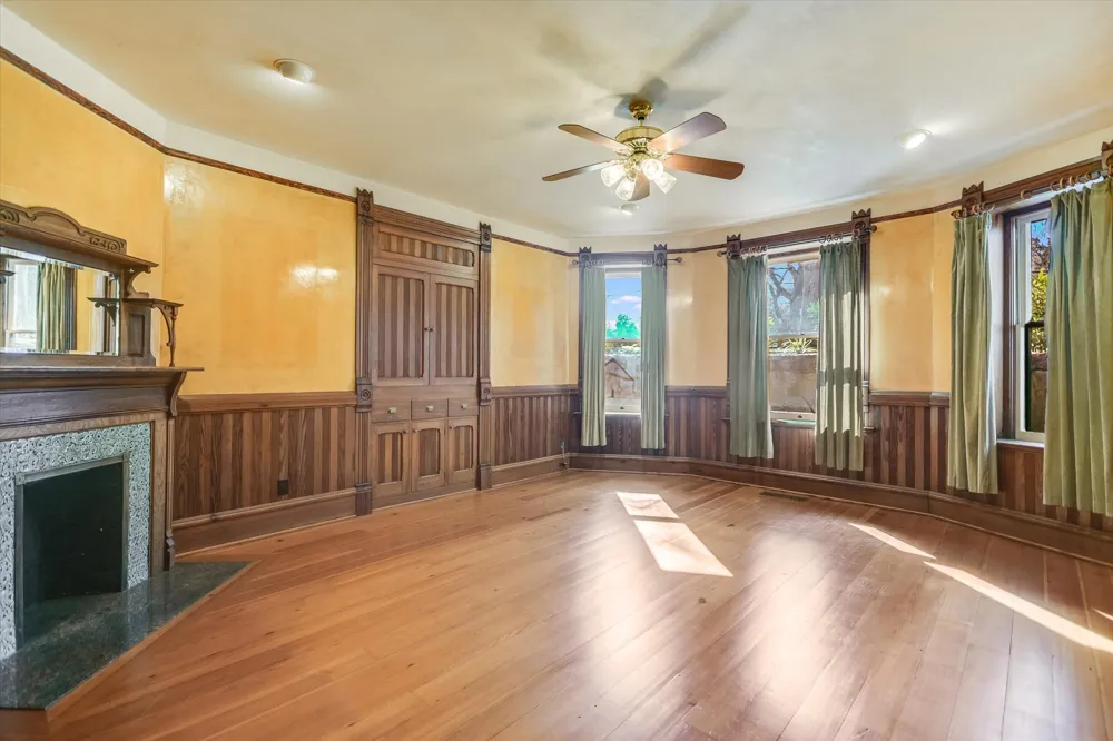400 Academy Drive Austin, TX 78704