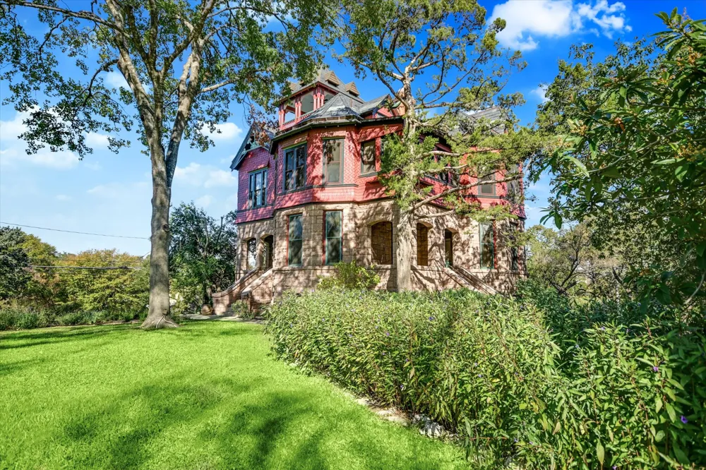 400 Academy Drive Austin, TX 78704