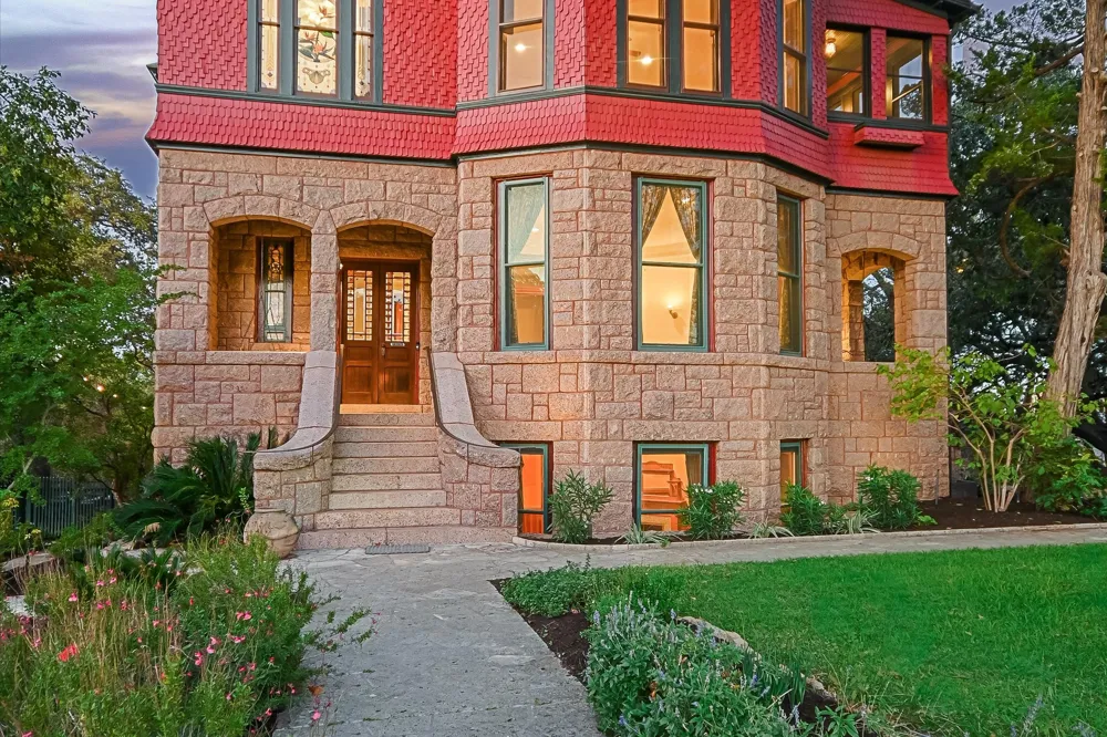 400 Academy Drive Austin, TX 78704