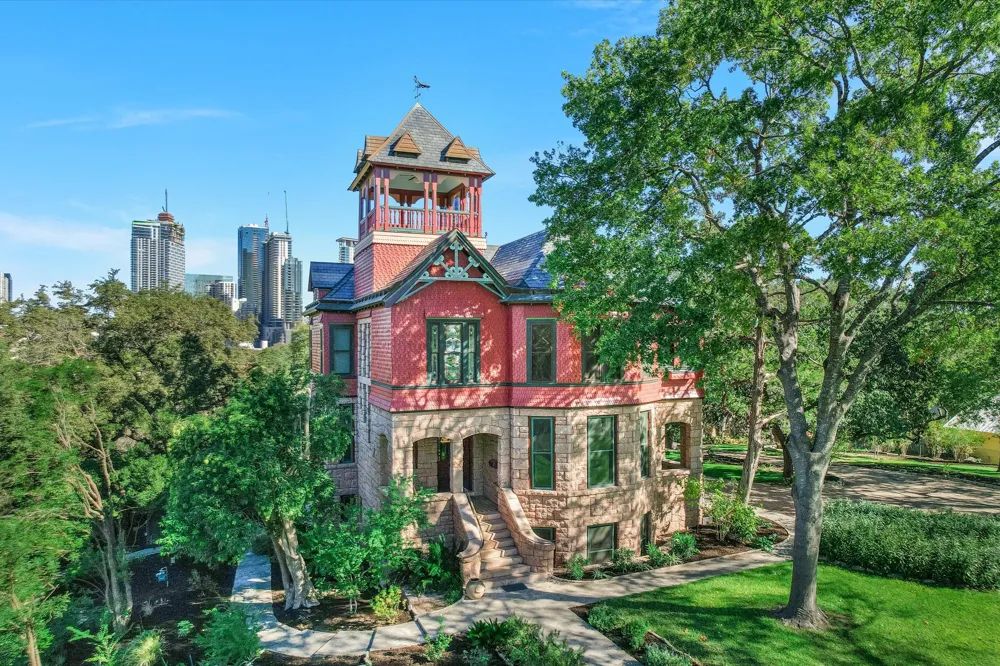 400 Academy Drive Austin, TX 78704