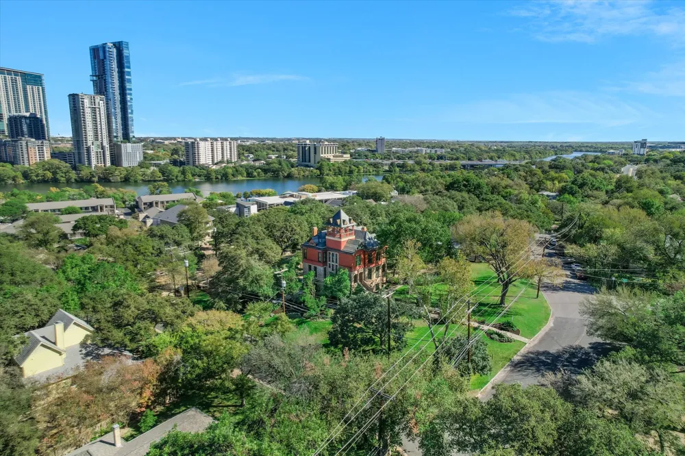 400 Academy Drive Austin, TX 78704